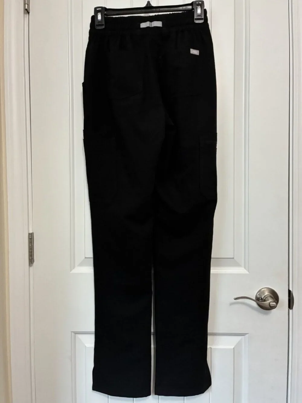 Figs Scrubs Cairo Cargo Pants In Black Size XST 26” x 32”